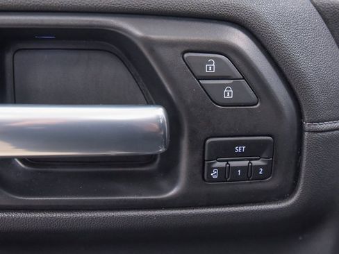 Used 2021 Chevrolet Silverado 1500 High Country w/ Technology Package image 16