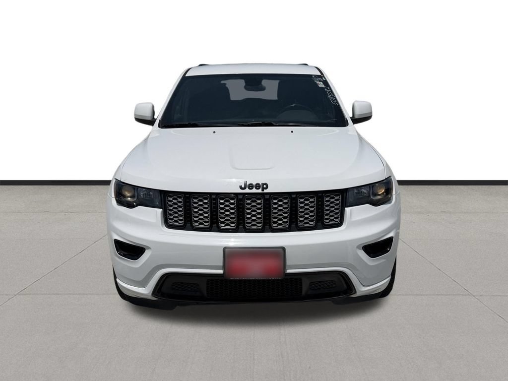 Used 2021 Jeep Grand Cherokee Laredo X RWD image 2