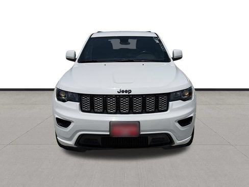 Used 2021 Jeep Grand Cherokee Laredo X RWD image 2