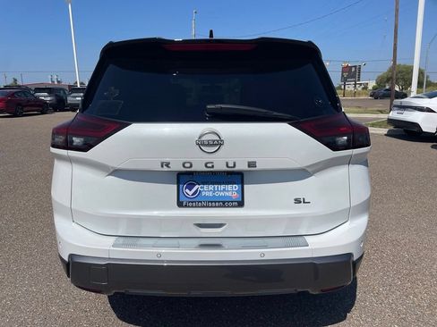 Certified 2024 Nissan Rogue SL FWD image 6