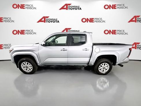 Certified 2024 Toyota Tacoma SR5 AWD/4WD image 4