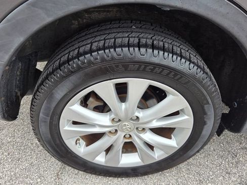 Used 2013 Toyota RAV4 Limited FWD image 21