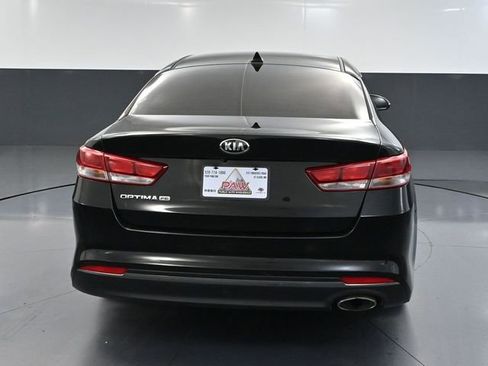 Used 2017 Kia Optima LX FWD image 5