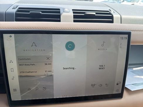 Used 2025 Land Rover Defender 110 S image 20