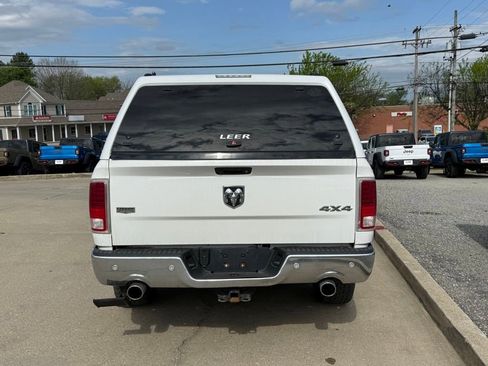 Used 2017 RAM 1500 Laramie w/ Convenience Group image 7