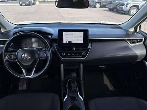 Used 2024 Toyota Corolla Cross LE AWD/4WD image 14