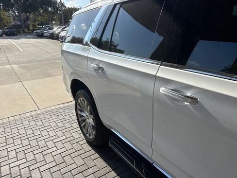 Certified 2023 Cadillac Escalade Premium Luxury w/ Performance Package AWD/4WD image 11