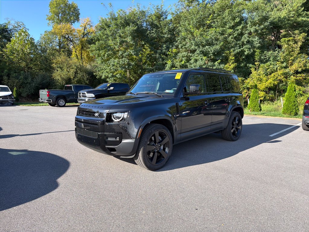 Used 2026 Land Rover Defender 110 S AWD/4WD image 3