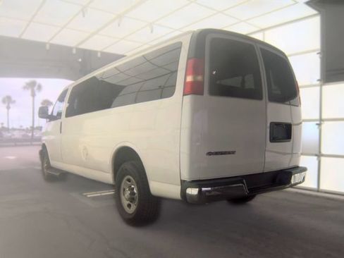 Used 2019 Chevrolet Express 3500 LT w/ LT Preferred Equipment Group RWD image 2