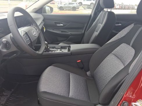 New 2026 Nissan Sentra SV w/ SV Convenience Package FWD image 22