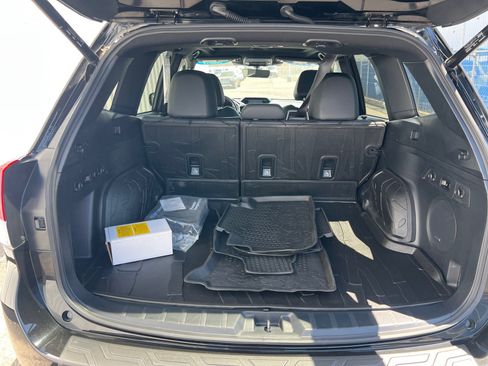 Certified 2025 Subaru Forester Wilderness w/ Wilderness Package AWD/4WD image 11