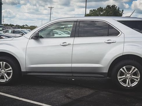 Used 2017 Chevrolet Equinox LS FWD image 13