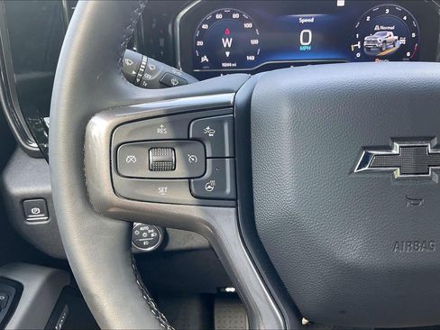 Used 2025 Chevrolet Silverado 2500 ZR2 AWD/4WD image 19