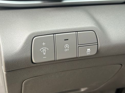 New 2026 Hyundai Elantra SE image 25