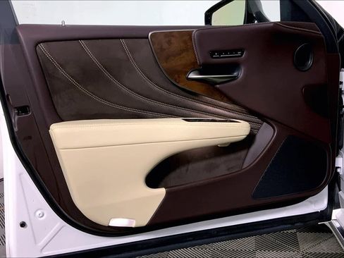 Used 2018 Lexus LS 500 AWD image 21