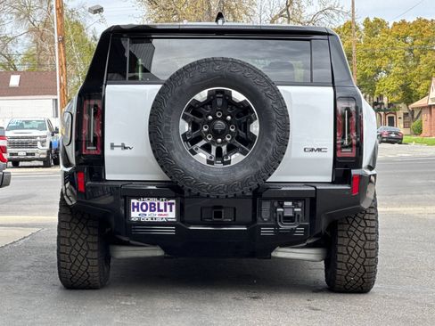 Used 2025 GMC Hummer EV 2X w/ Extreme Off-Road Package AWD/4WD image 4