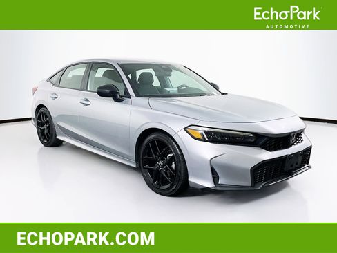 Used 2025 Honda Civic Sport image 1