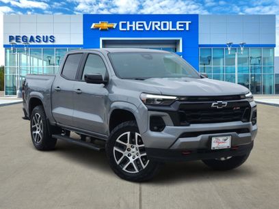 Used 2023 Chevrolet Colorado Z71 w/ Z71 Convenience Package 2