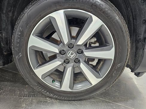 Certified 2024 Honda Pilot Elite image 14