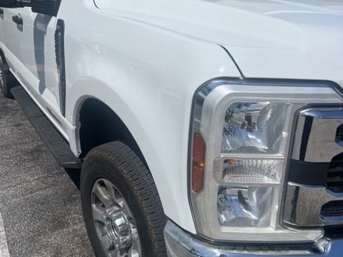 Used 2024 Ford F250 XLT image 3