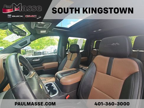 Used 2021 Chevrolet Silverado 1500 High Country w/ Technology Package AWD/4WD image 15
