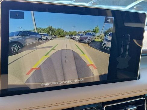 Certified 2023 Lincoln Nautilus AWD w/ Premium Package image 29