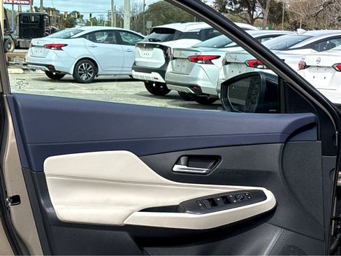 New 2026 Nissan Sentra SL w/ Floor Mat Package FWD image 18