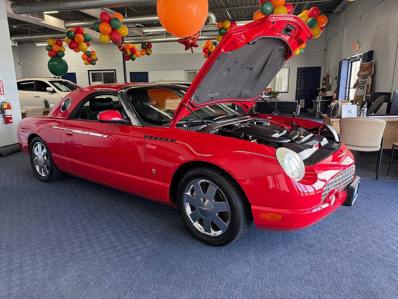 Used 2002 Ford Thunderbird RWD image 5