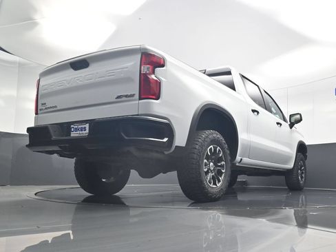 Used 2024 Chevrolet Silverado 1500 ZR2 AWD/4WD image 46
