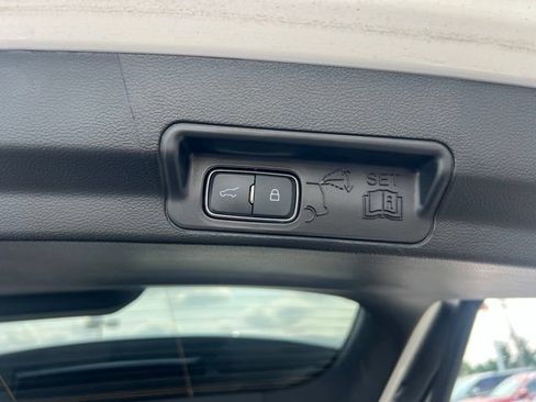 Used 2025 Ford Explorer ST w/ Sun And Sound Package AWD/4WD image 18