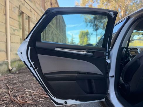 Used 2016 Ford Fusion S image 15