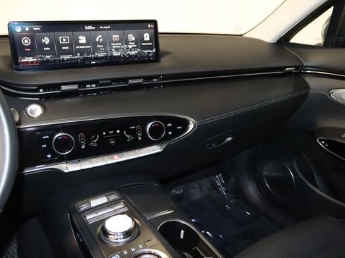 Used 2025 Genesis GV70 2.5T AWD/4WD image 47