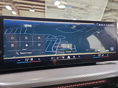 New 2026 BMW 330i Sedan w/ M Sport Package image 24