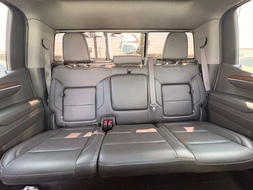 Used 2023 GMC Sierra 1500 Denali AWD/4WD image 30
