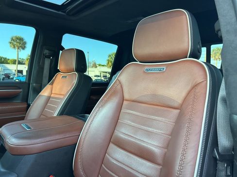 Used 2024 GMC Sierra 2500 Denali Ultimate image 16