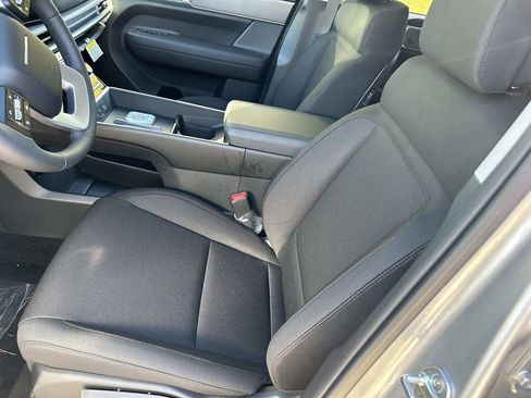 New 2026 Hyundai Santa Fe SE image 14