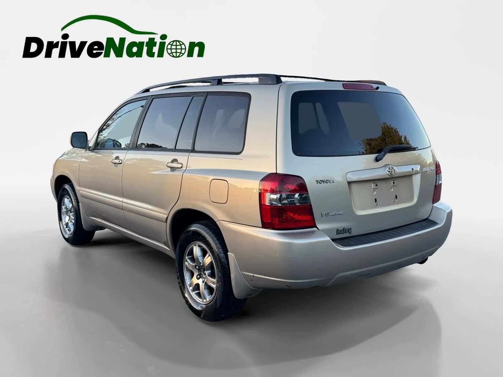 Used 2005 Toyota Highlander 4WD V6 w/ 3rd Row image 7