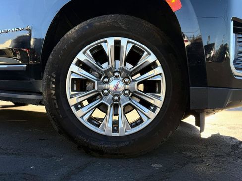 Used 2021 GMC Yukon XL Denali image 8