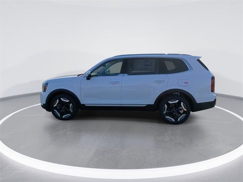 New 2025 Kia Telluride S image 5