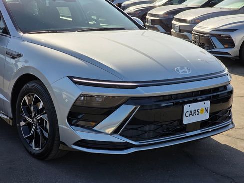 New 2025 Hyundai Sonata SEL image 3