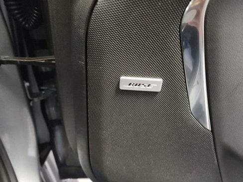 Used 2023 GMC Yukon SLT w/ SLT Premium Package AWD/4WD image 24