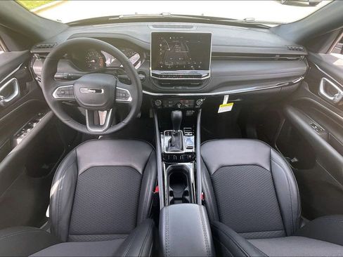 New 2026 Jeep Compass Latitude AWD/4WD image 6