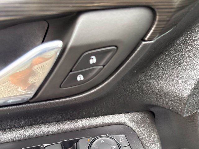 Used 2023 GMC Terrain SLE w/ Driver Convenience Package AWD/4WD image 14
