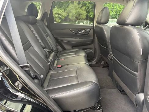 Used 2019 Nissan Rogue SL w/ Premium Package AWD/4WD image 34