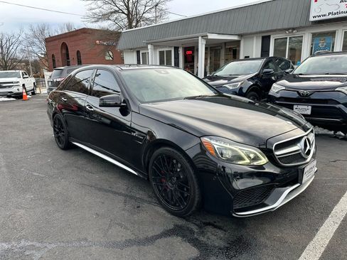 Used 2014 Mercedes-Benz E 63 AMG S-Model image 4