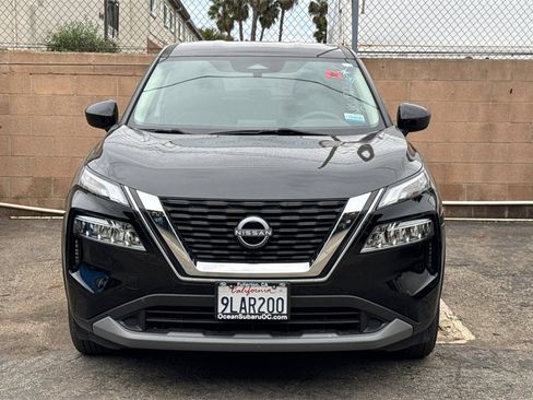 Used 2023 Nissan Rogue SV image 5