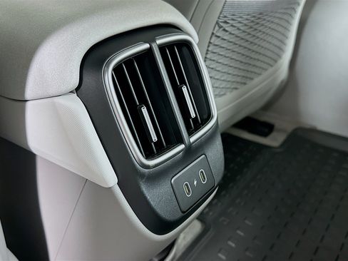 Used 2023 Hyundai Ioniq 6 SEL RWD image 27