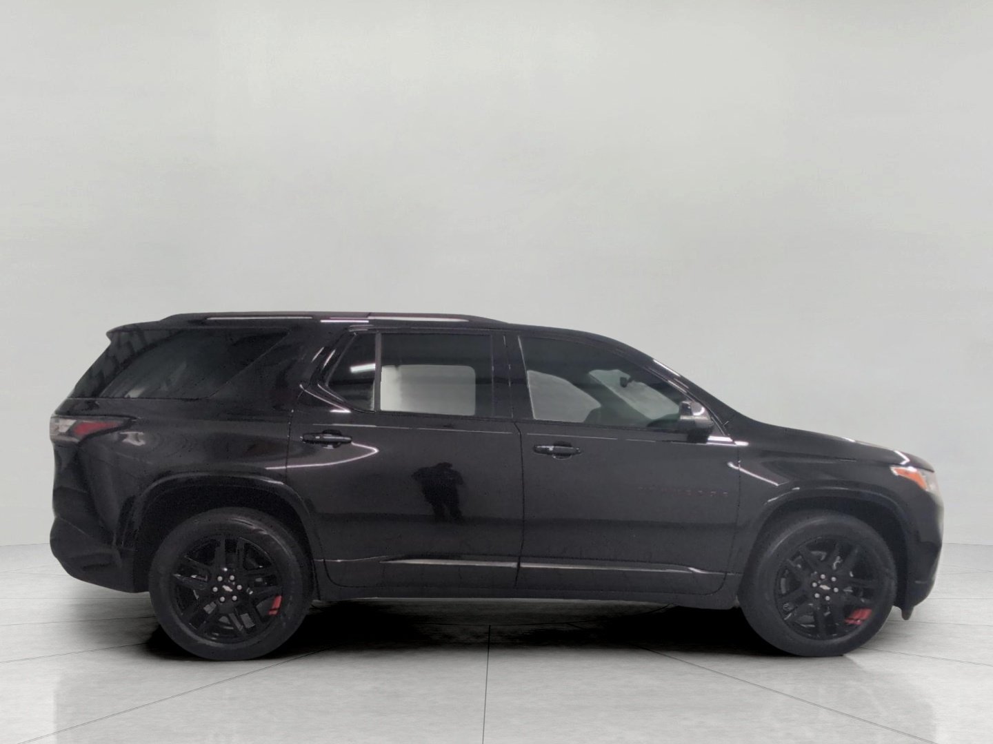 Used 2021 Chevrolet Traverse Premier w/ Redline Edition AWD/4WD image 13