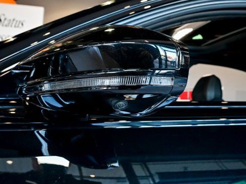 Used 2022 Audi S8 w/ S8 Comfort Plus Package image 13