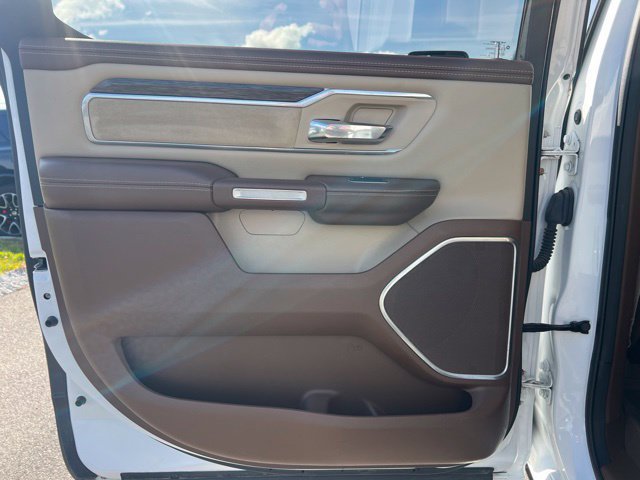 Used 2020 RAM 1500 Laramie AWD/4WD image 19